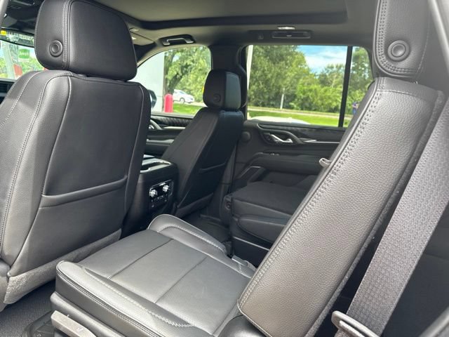 Used 2024 GMC Yukon Denali RWD image 24