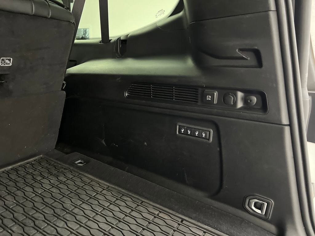 Used 2024 Jeep Wagoneer L Series II w/ Flexible Seating Group image 42