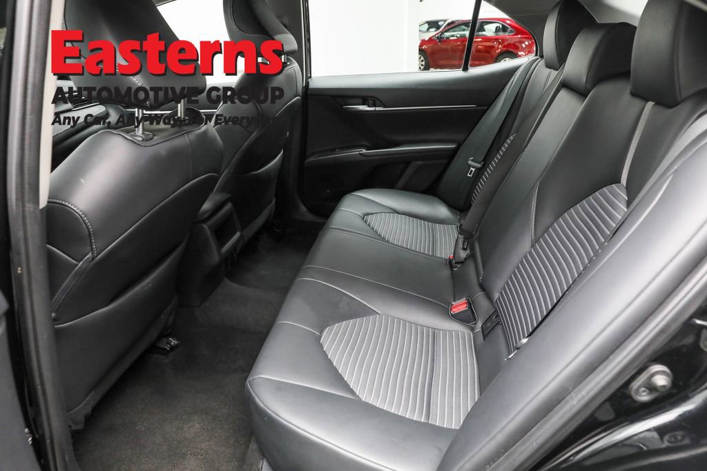 Used 2024 Toyota Camry SE image 32