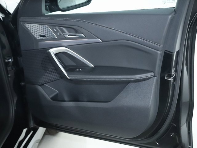 Used 2025 BMW X1 M35i image 32