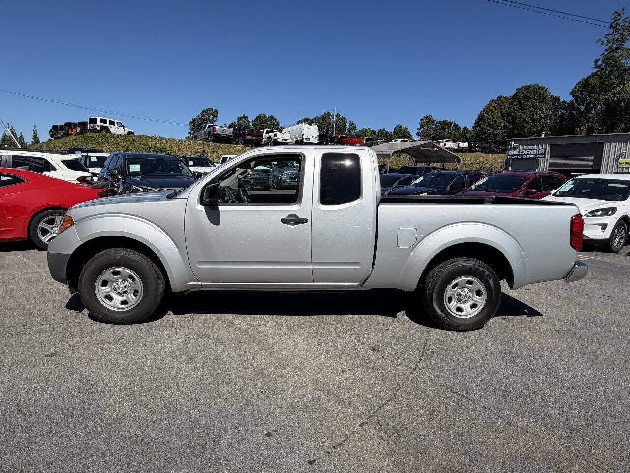 Used 2015 Nissan Frontier S RWD image 9