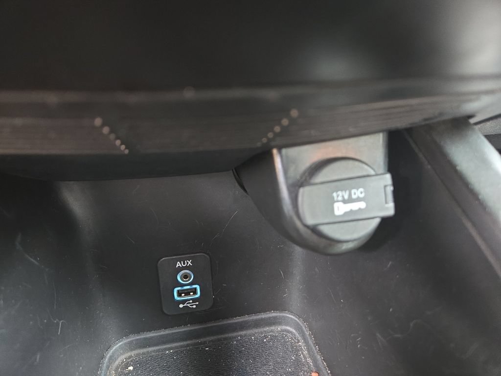 Used 2019 Dodge Journey Crossroad AWD/4WD image 32