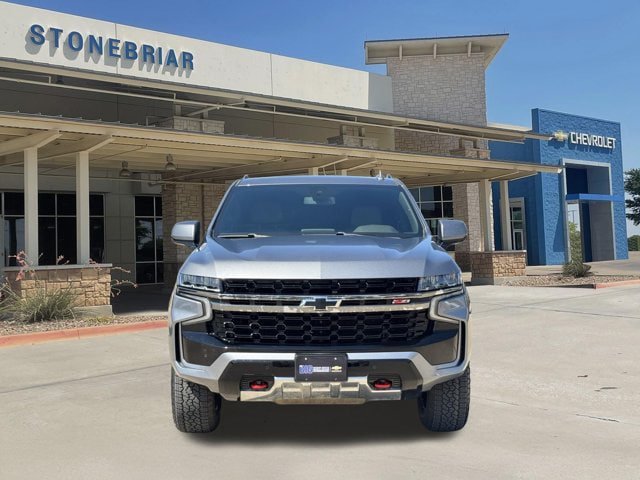 Used 2022 Chevrolet Tahoe Z71 w/ Luxury Package AWD/4WD image 9