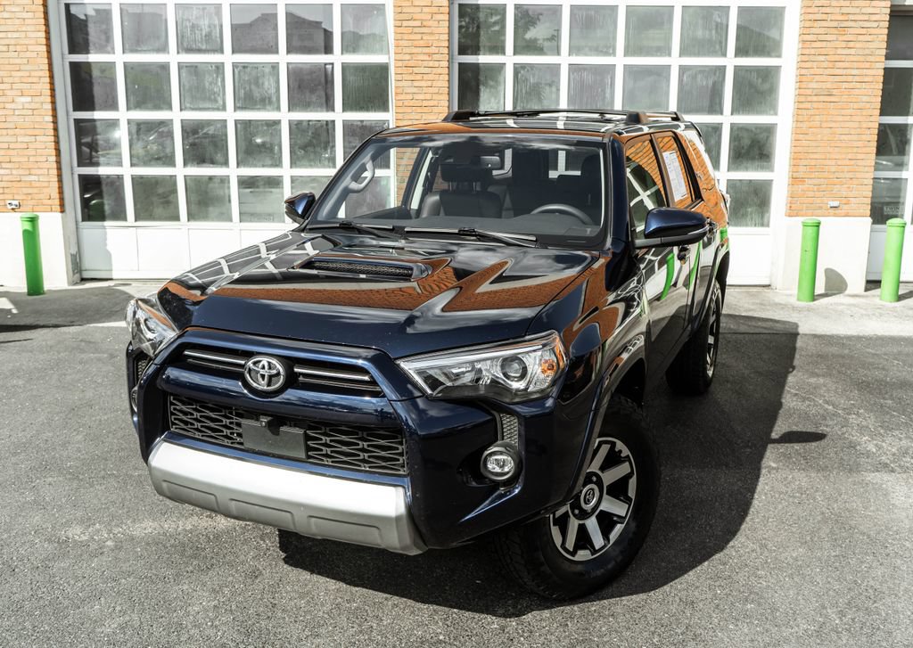 Used 2022 Toyota 4Runner TRD Off-Road Premium AWD/4WD image 2