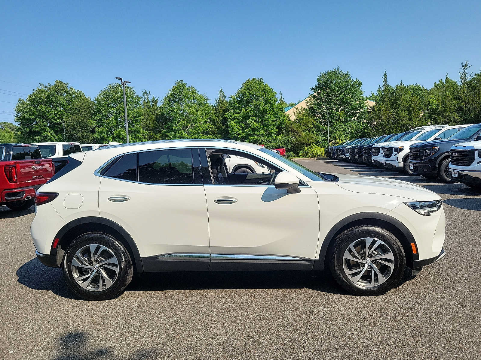 Used 2023 Buick Envision Essence FWD image 7