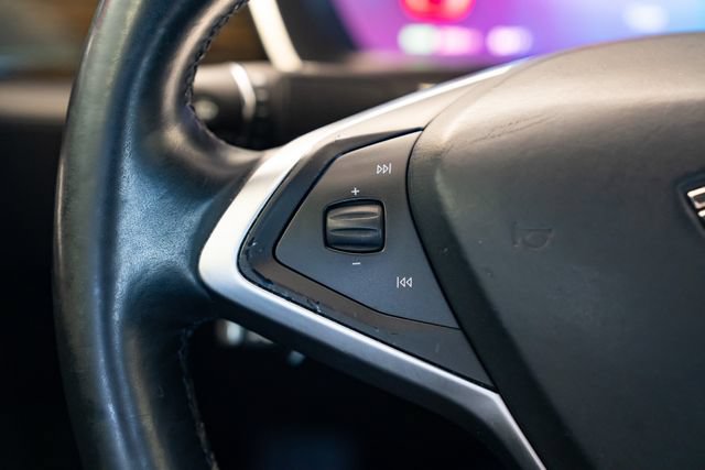 Used 2015 Tesla Model S 70D AWD/4WD image 16