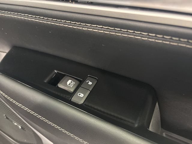 New 2026 Jeep Grand Wagoneer L Limited AWD/4WD image 29