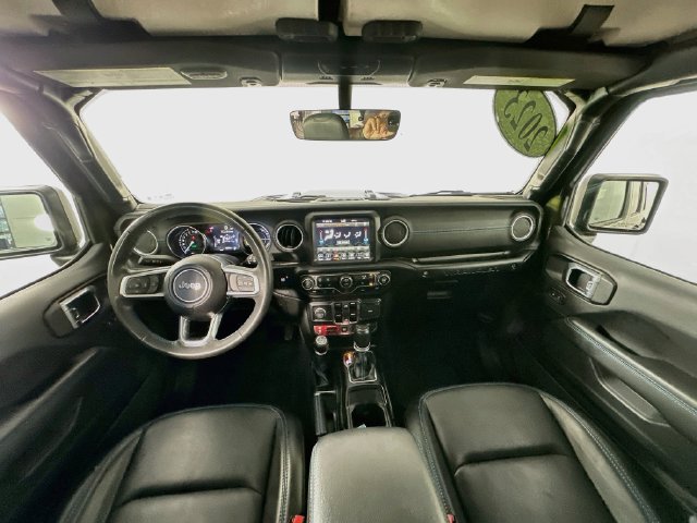 Used 2023 Jeep Wrangler Unlimited Rubicon 4xe w/ Steel Bumper Group AWD/4WD image 3