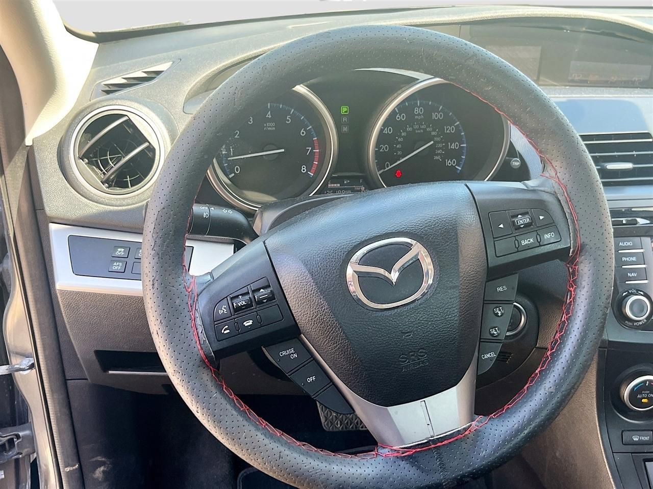 Used 2013 MAZDA MAZDA3 i Grand Touring w/ Tech Pkg image 11