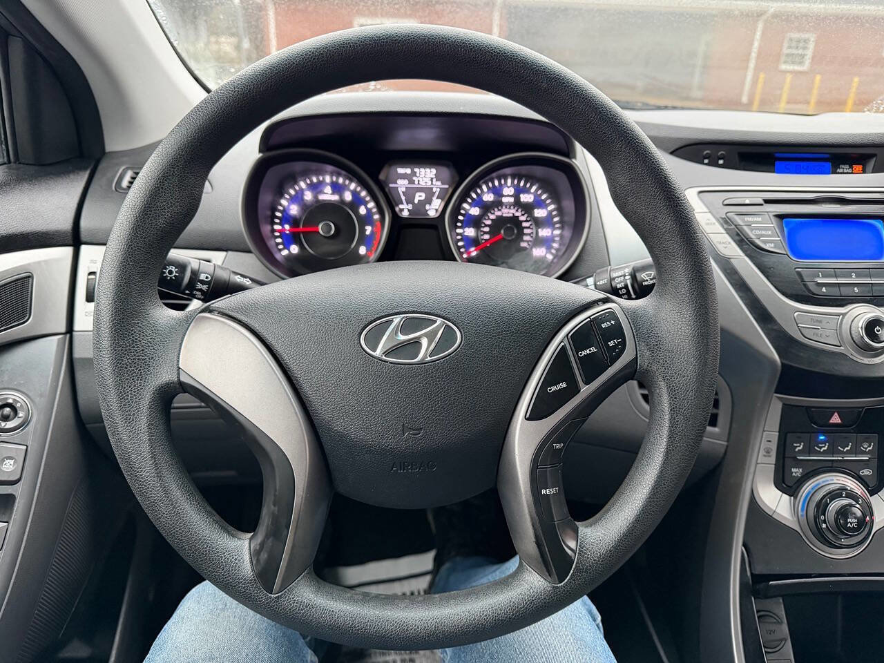 Used 2013 Hyundai Elantra GLS image 16