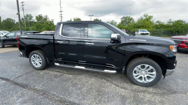 New 2026 Chevrolet Silverado 1500 LTZ w/ LTZ Premium Package image 3