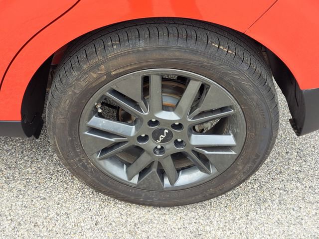 Used 2022 Kia Soul EX image 30