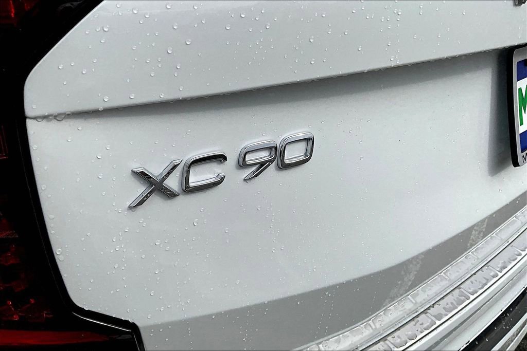 New 2026 Volvo XC90 B6 Plus w/ Protection Package Premier AWD/4WD image 8