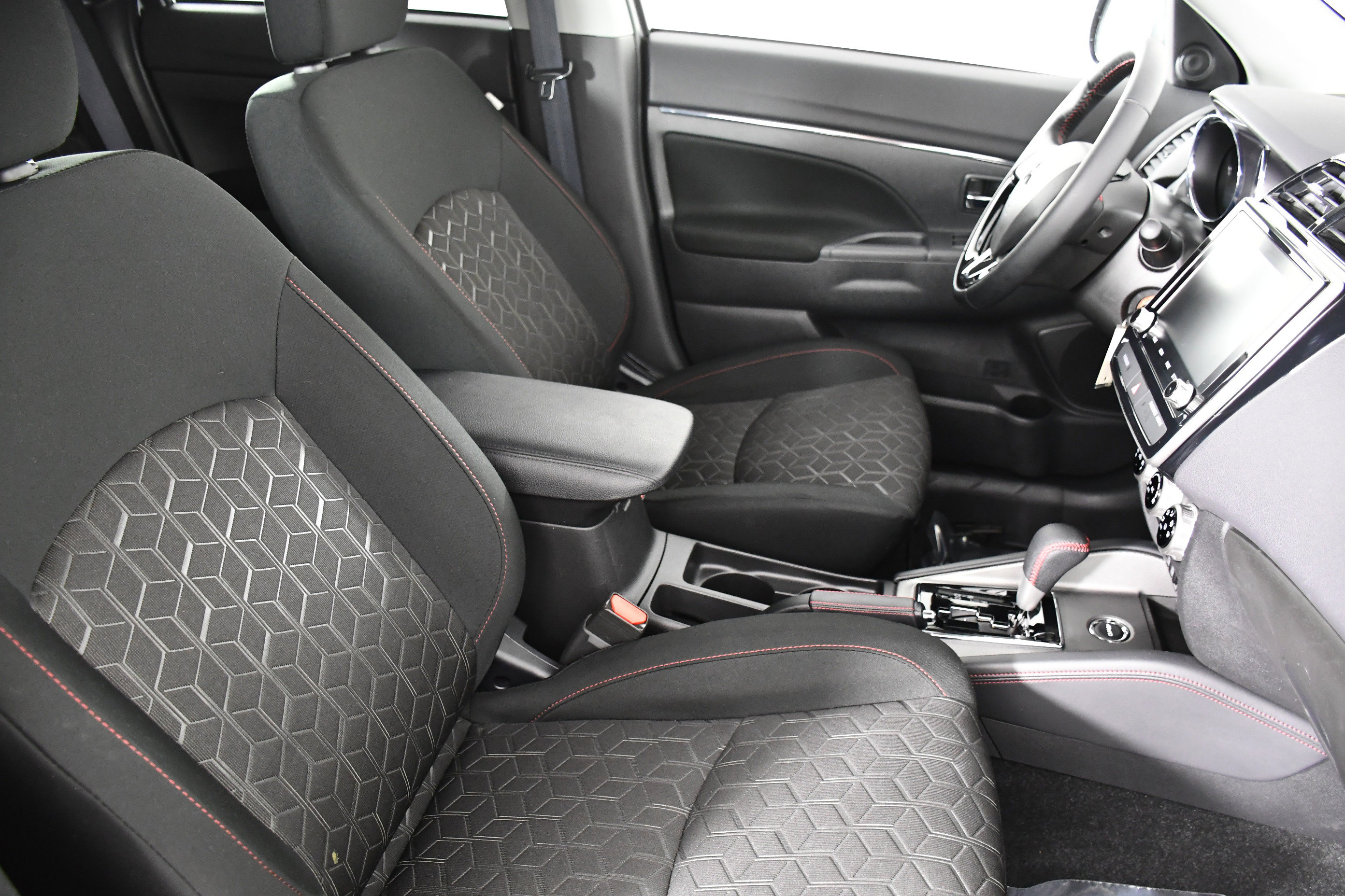 Used 2024 Mitsubishi Outlander Sport LE image 42