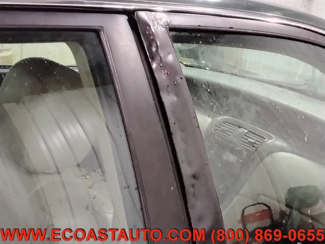 Used 2000 Toyota Avalon XLS FWD image 18