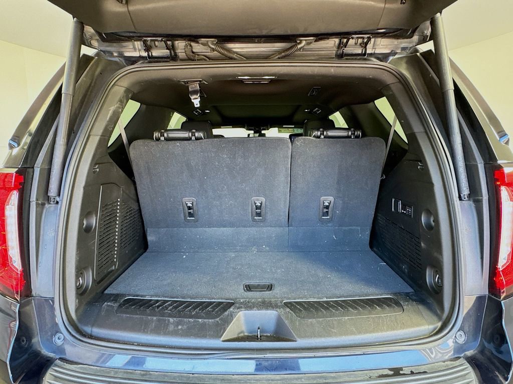 Used 2021 GMC Yukon SLT w/ SLT Premium Package image 29