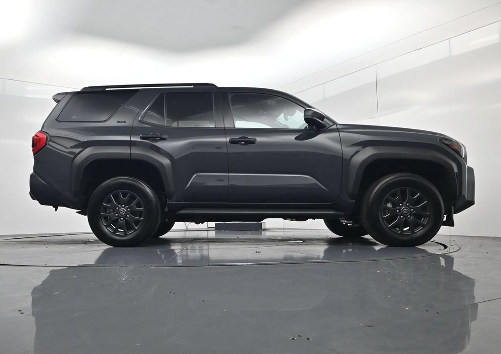 Used 2025 Toyota 4Runner SR5 AWD/4WD image 44