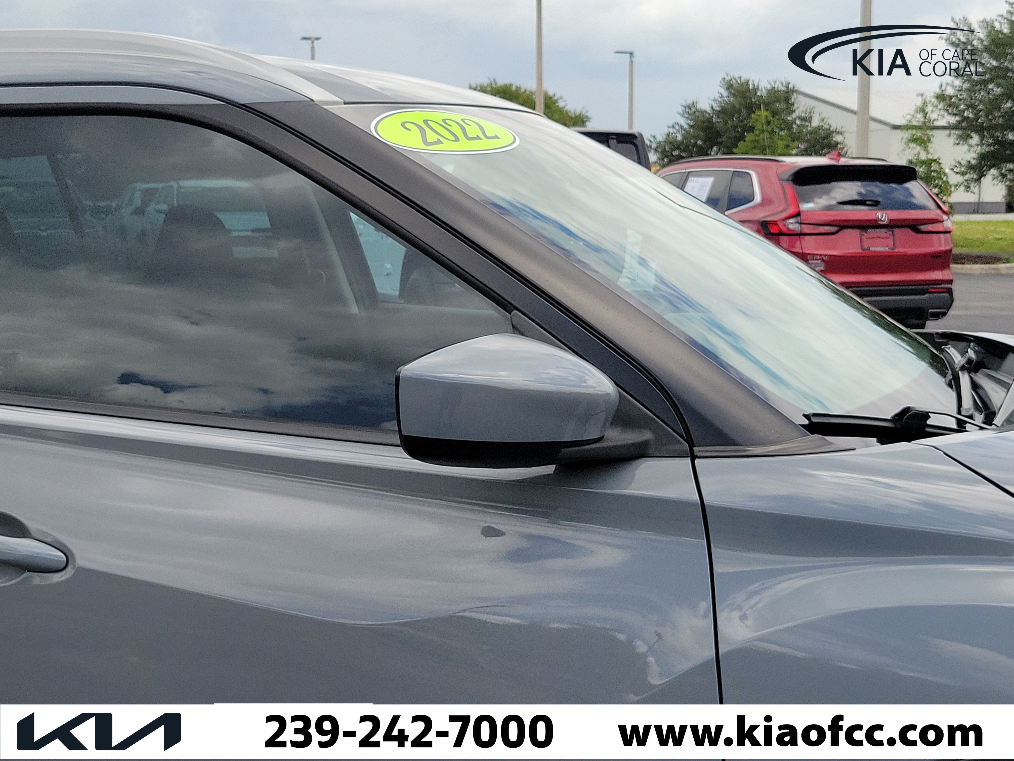 Used 2022 Nissan Kicks SV FWD image 8