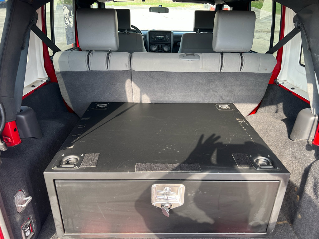 Used 2010 Jeep Wrangler Unlimited Sport AWD/4WD image 16