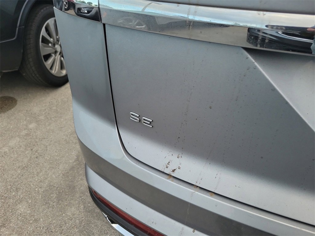 Used 2022 Volkswagen Atlas Cross Sport SE image 9