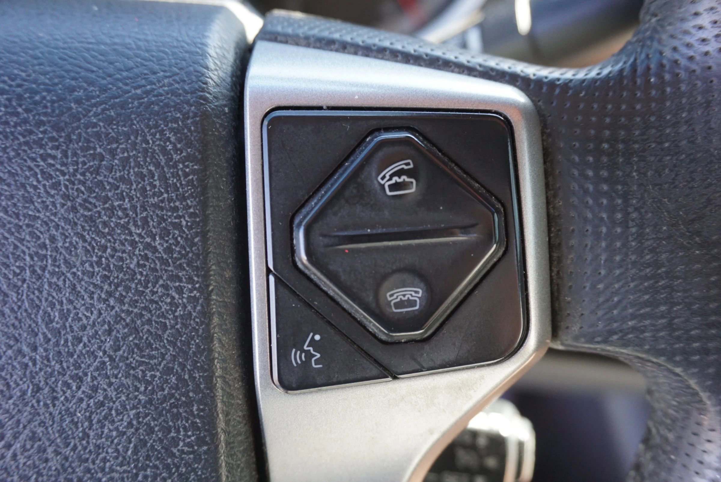 Used 2014 Toyota Tacoma PreRunner w/ SR5 Package RWD image 25