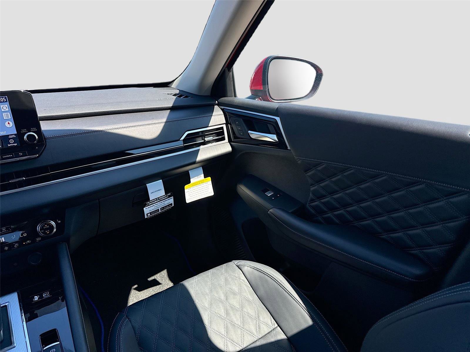 New 2025 Mitsubishi Outlander SEL image 24