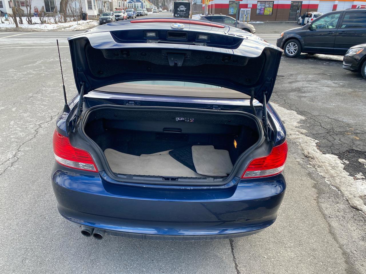 Used 2010 BMW 128i Convertible w/ Premium Pkg RWD image 16