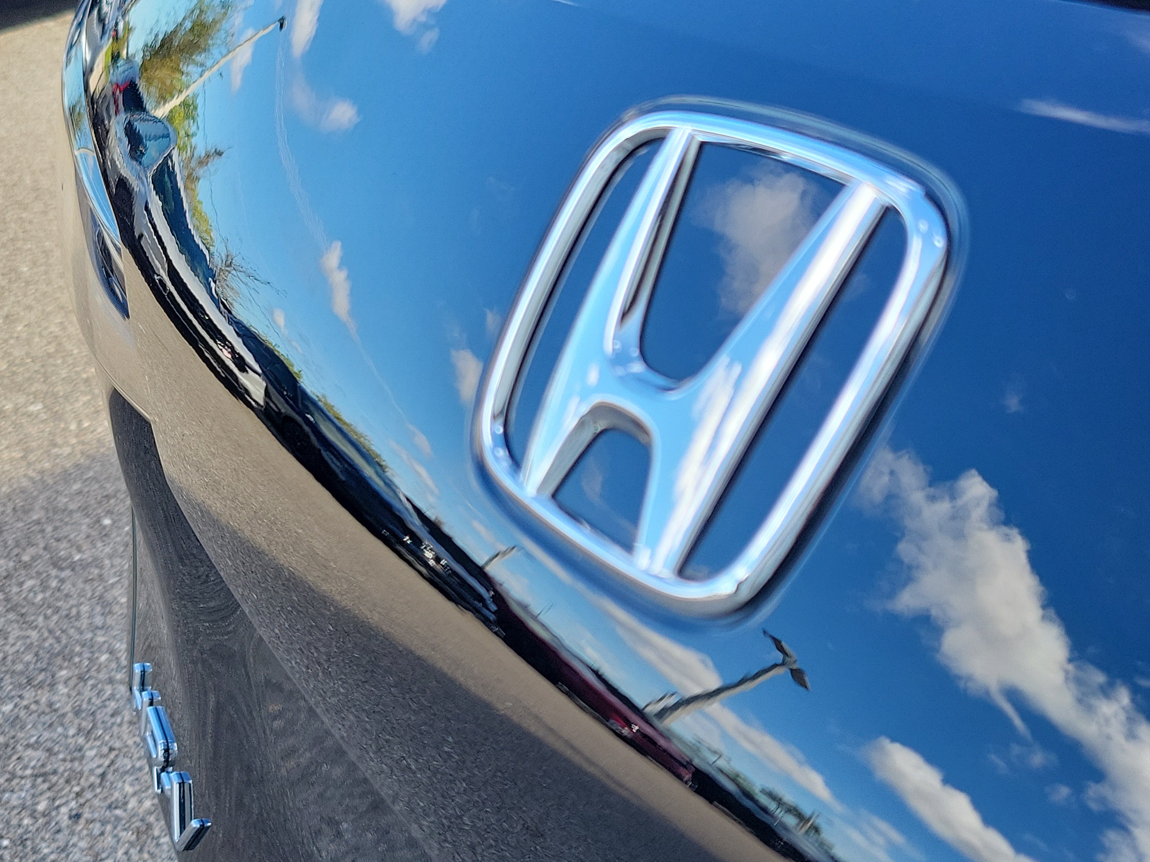 Used 2024 Honda HR-V EX-L image 7