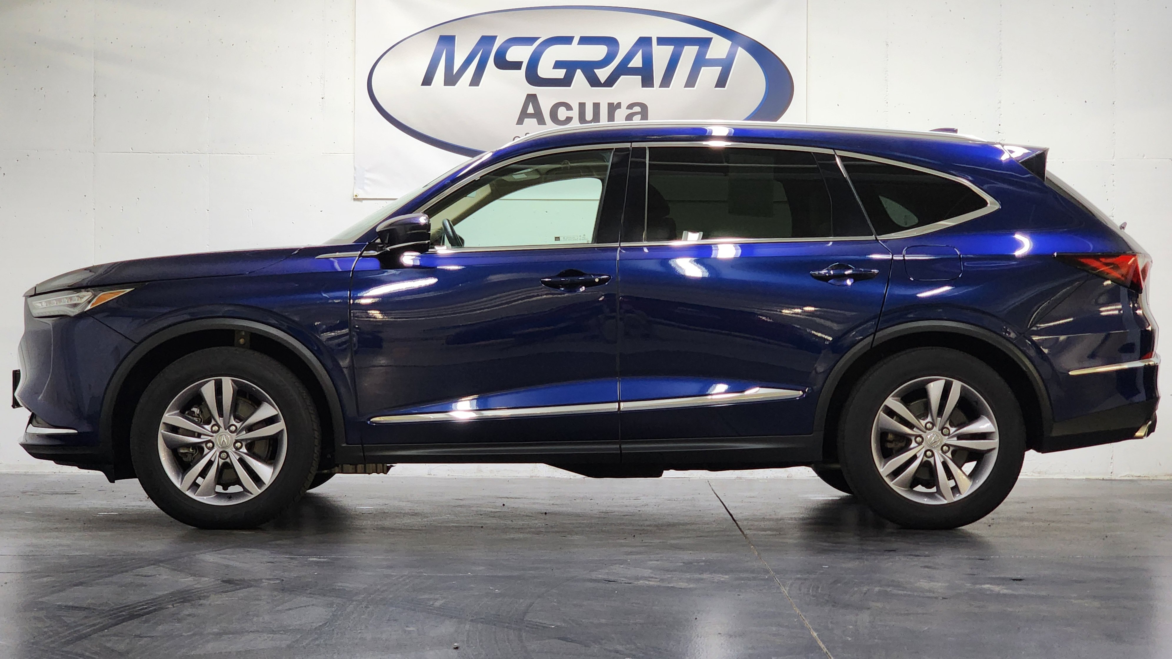 Used 2022 Acura MDX SH-AWD image 11