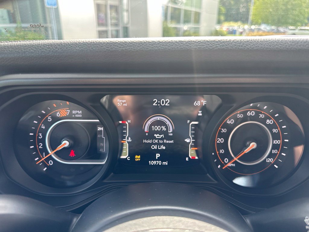 Used 2025 Jeep Wrangler Unlimited Sport AWD/4WD image 9