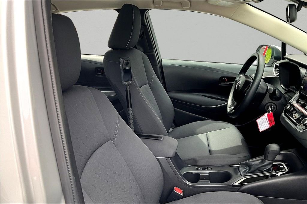 Used 2026 Toyota Corolla LE image 27
