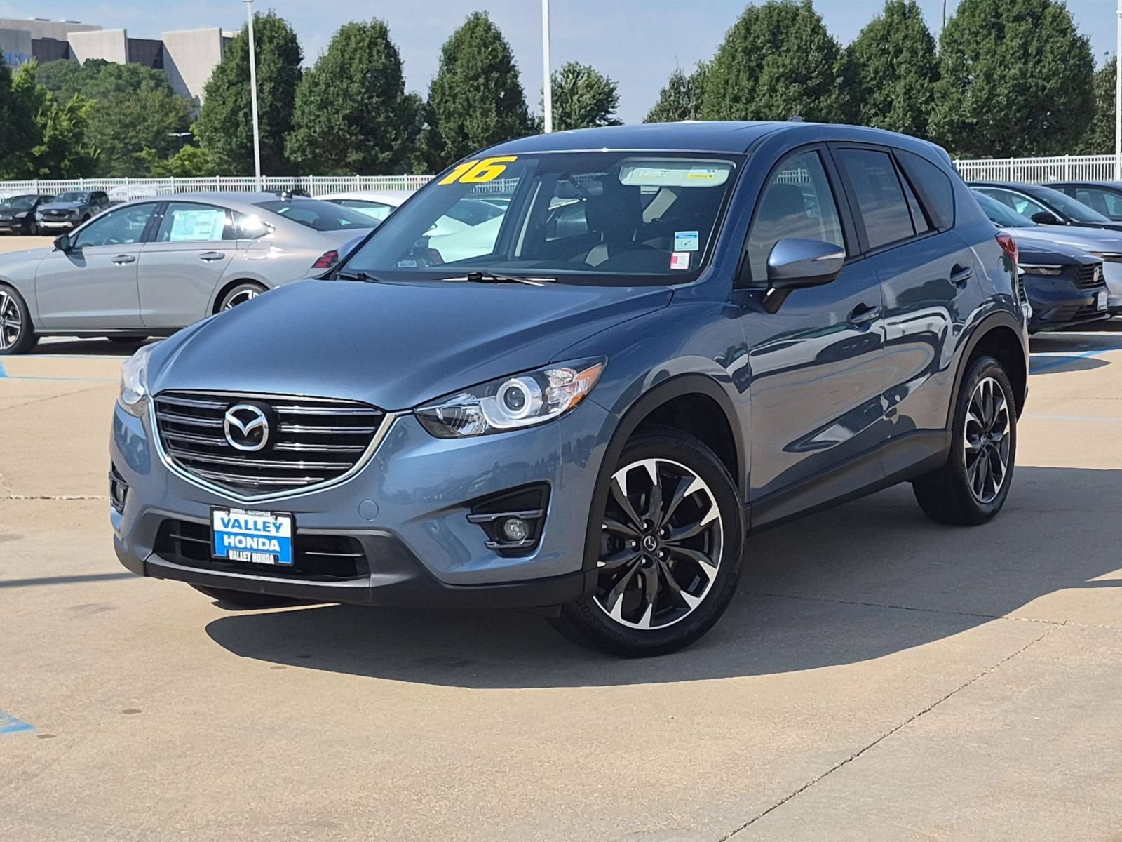 Used 2016 MAZDA CX-5 Grand Touring AWD/4WD image 2