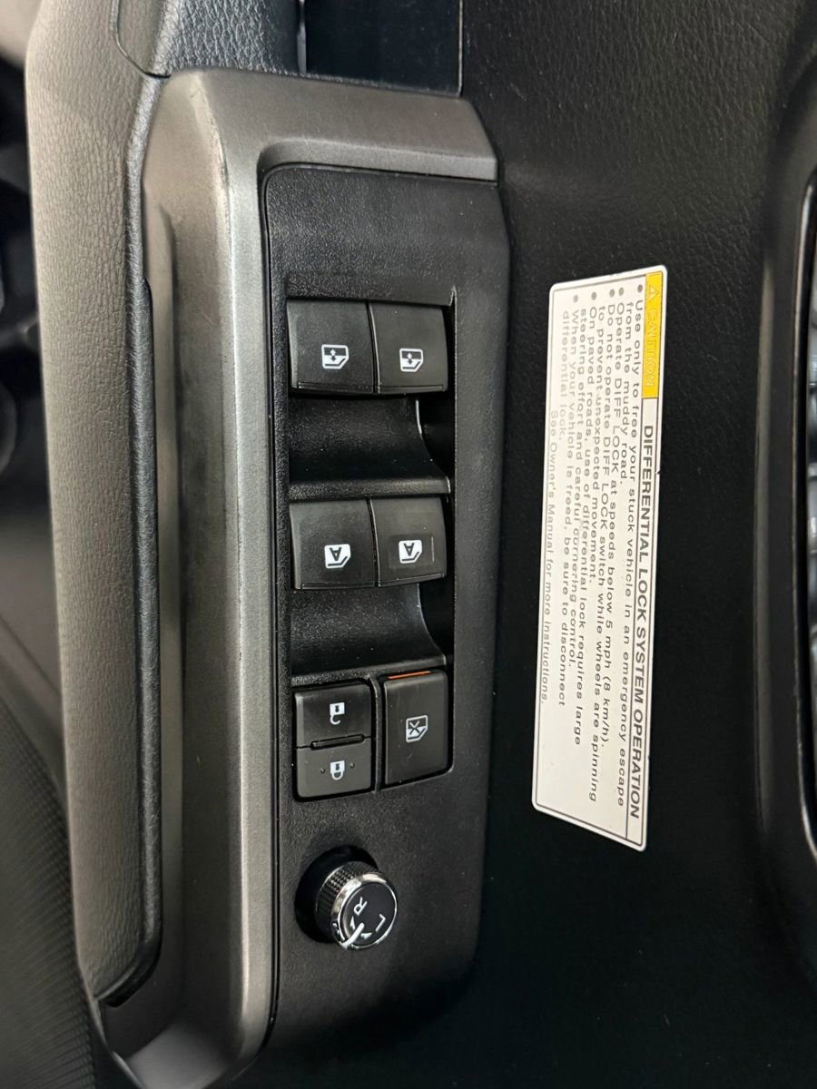 Used 2017 Toyota Tacoma TRD Off-Road w/ Tow Package (A/T) image 22