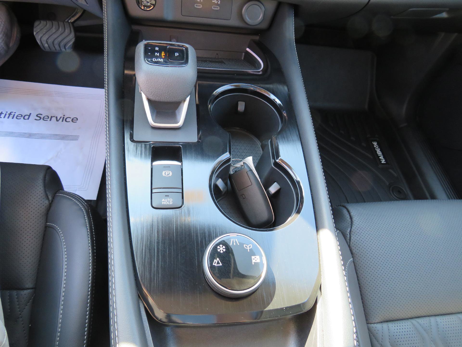 Used 2024 Nissan Rogue Platinum image 4