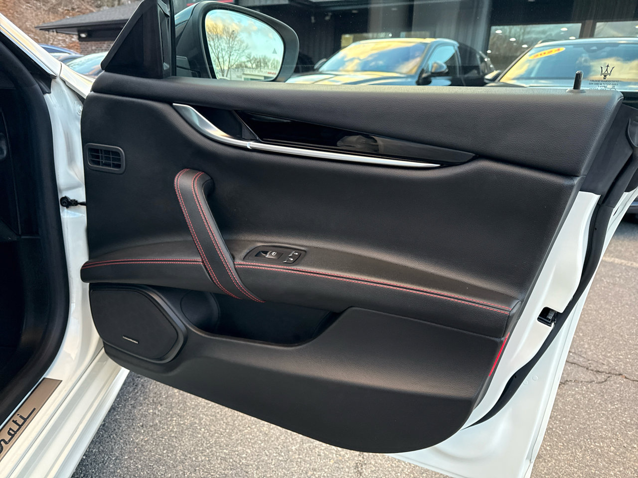 Used 2022 Maserati Ghibli Modena Q4 image 25