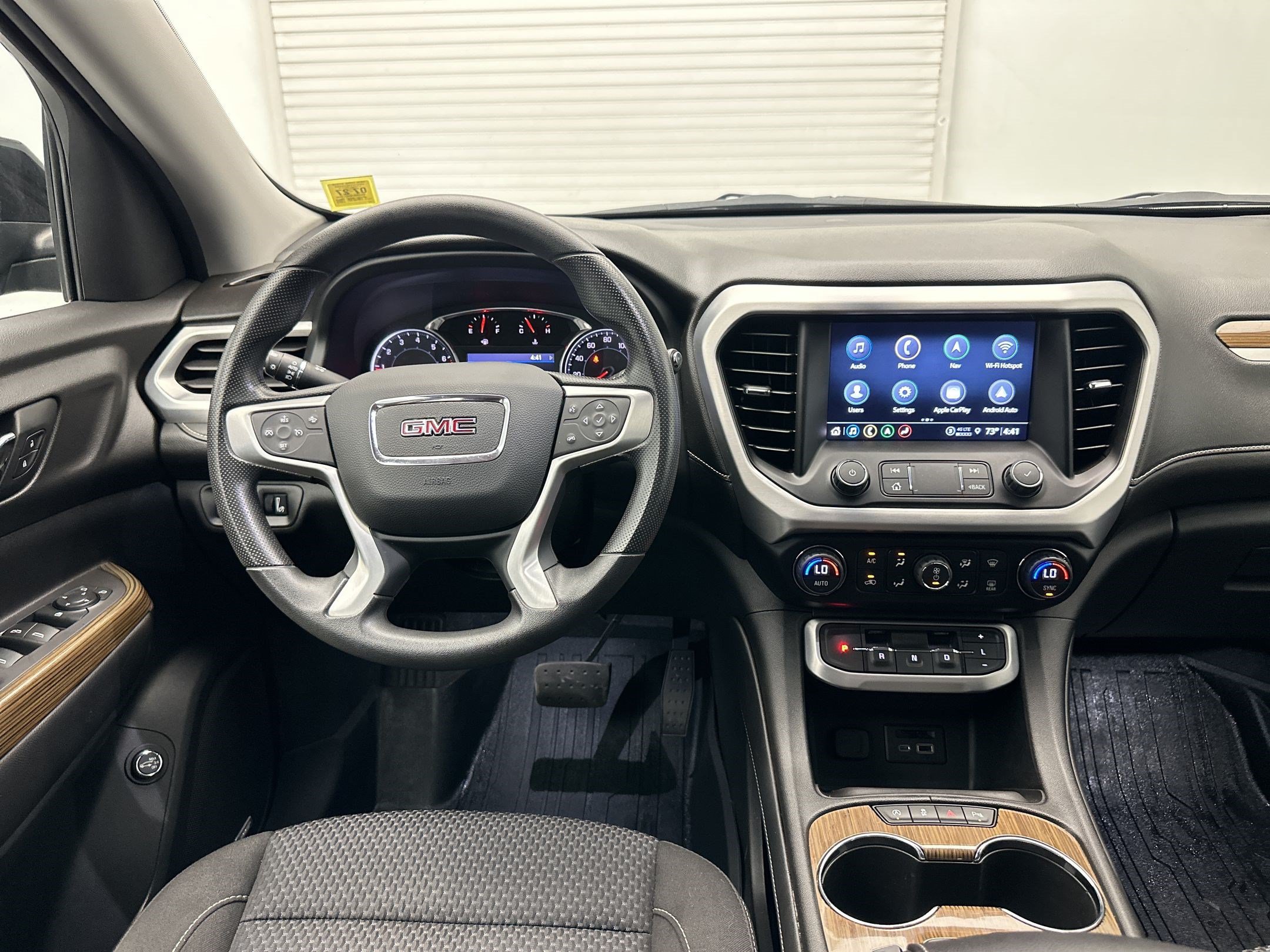 Certified 2022 GMC Acadia SLE w/ Driver Convenience Package AWD/4WD image 28