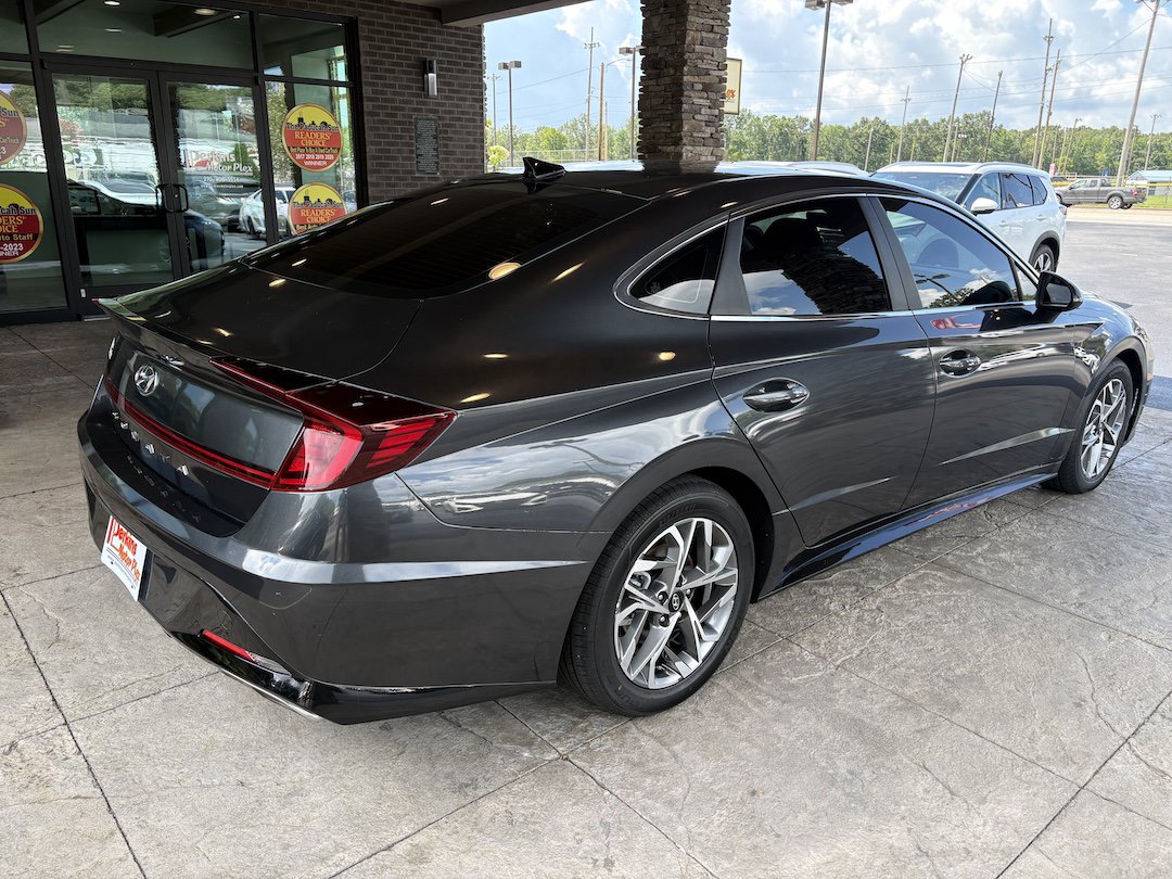Used 2022 Hyundai Sonata SEL FWD image 6