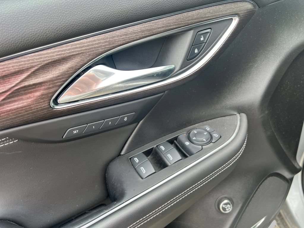 Used 2023 Buick Envision Avenir AWD/4WD image 20