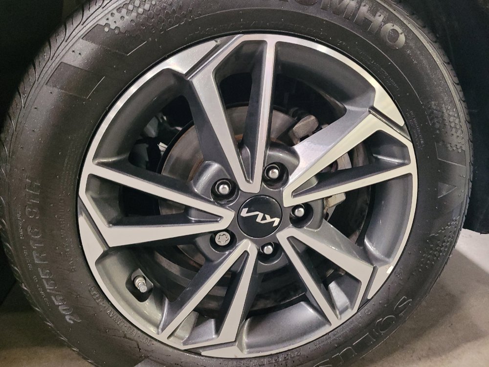 Used 2022 Kia Forte LXS FWD image 31