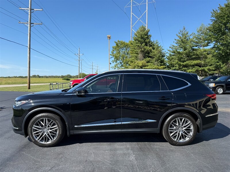 Used 2024 Acura MDX w/ Advance Package AWD/4WD image 3