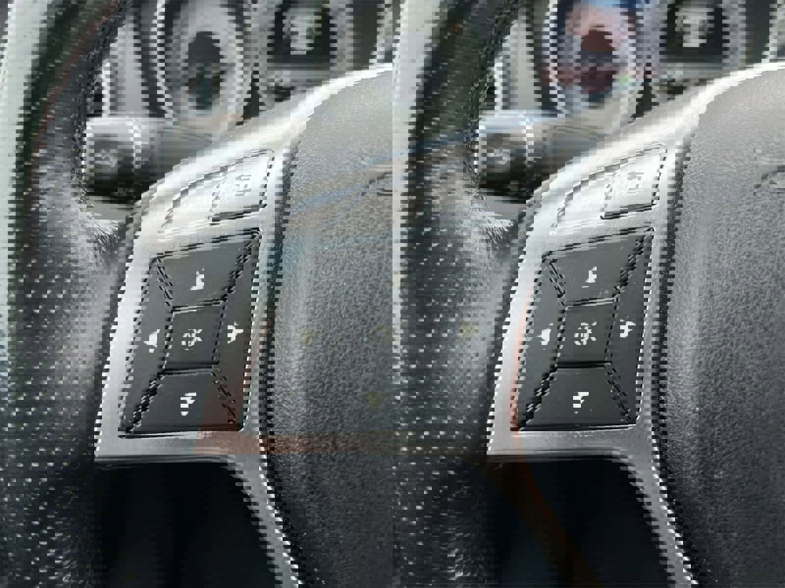 Used 2013 Mercedes-Benz C 300 Sport image 23