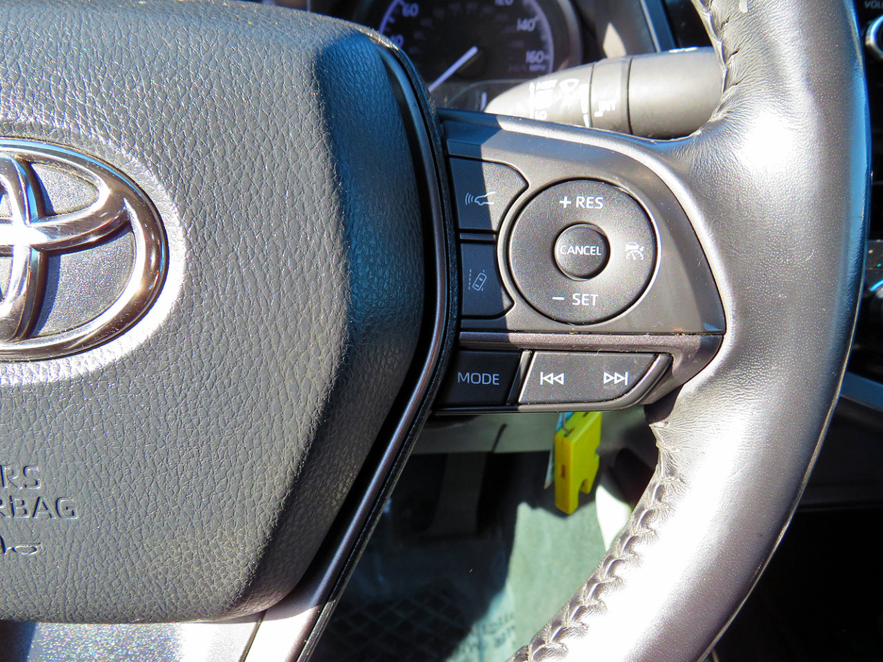 Used 2021 Toyota Camry SE image 28