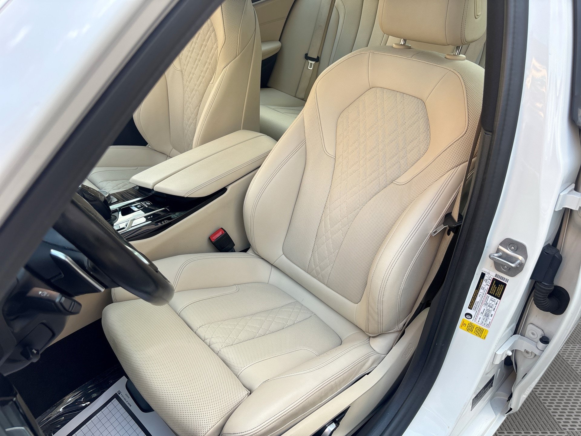 Used 2021 BMW 530i RWD image 13