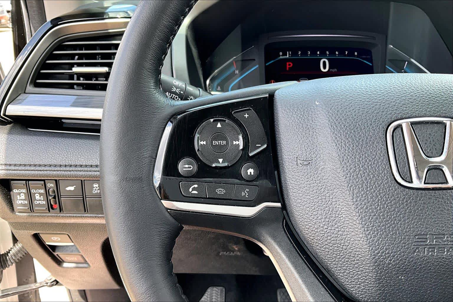 Used 2023 Honda Odyssey Elite image 22