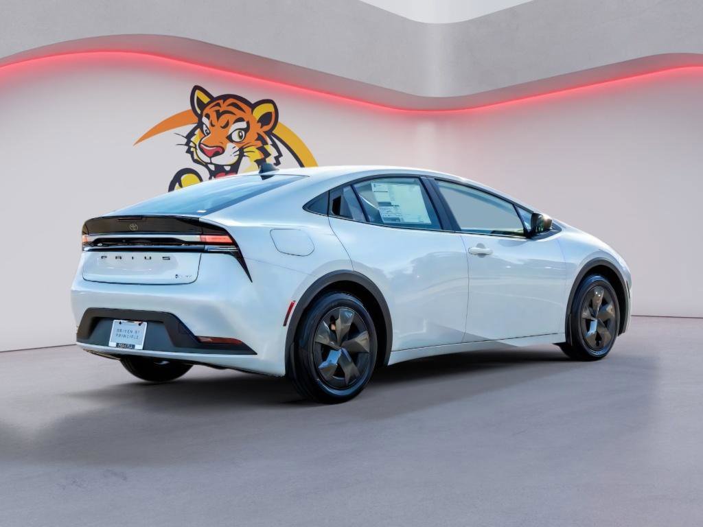 New 2026 Toyota Prius Plug-In Hybrid image 5