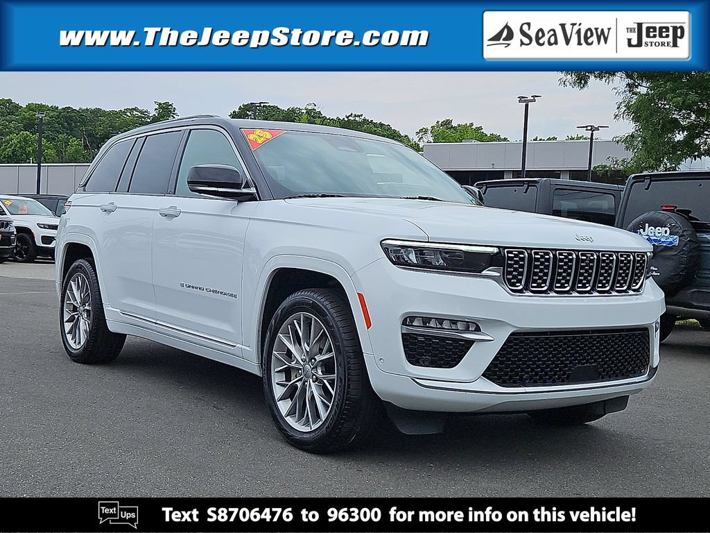 Certified 2025 Jeep Grand Cherokee Summit w/ Luxury Tech Group V AWD/4WD image 1