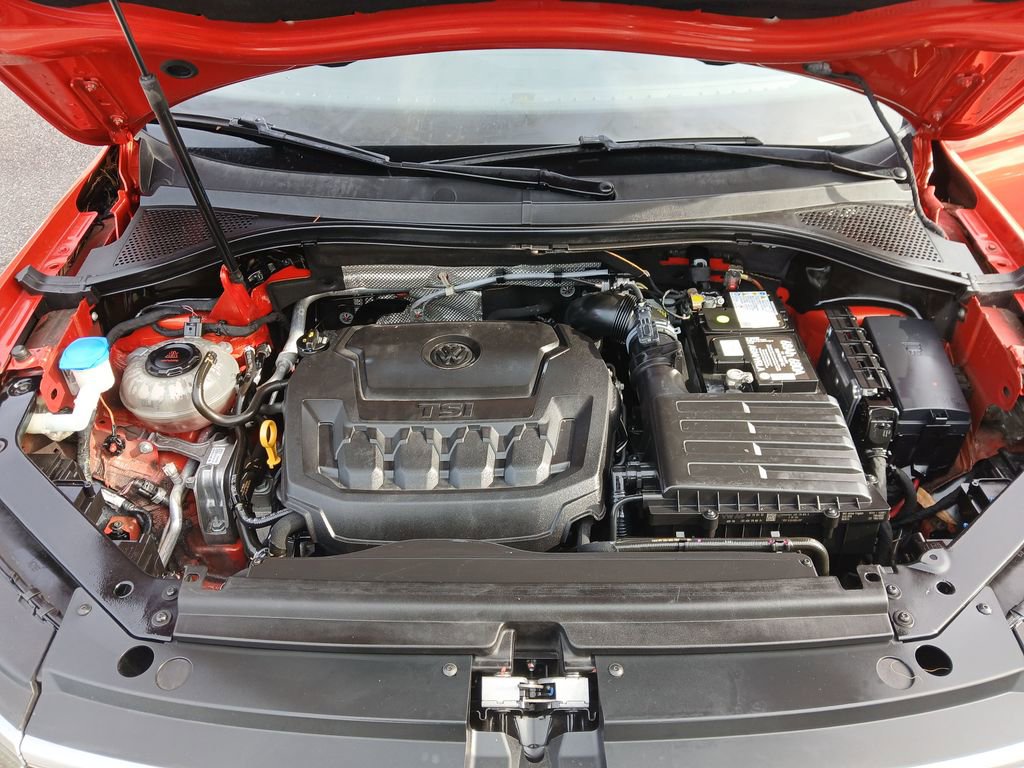 Used 2018 Volkswagen Tiguan SEL Premium image 22