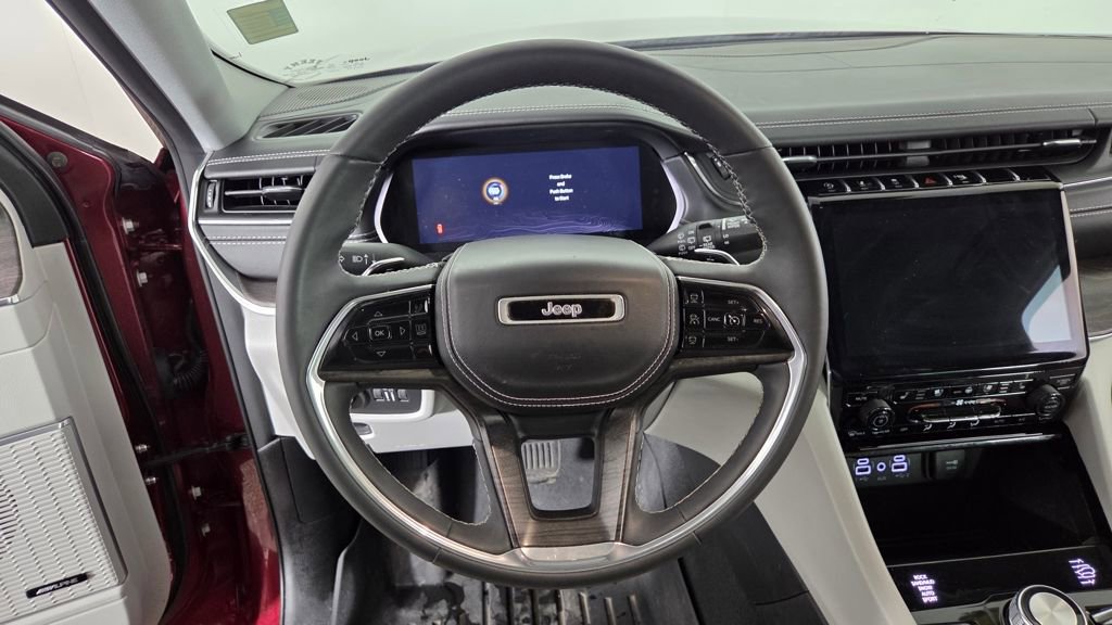 Used 2023 Jeep Grand Cherokee L Overland image 17