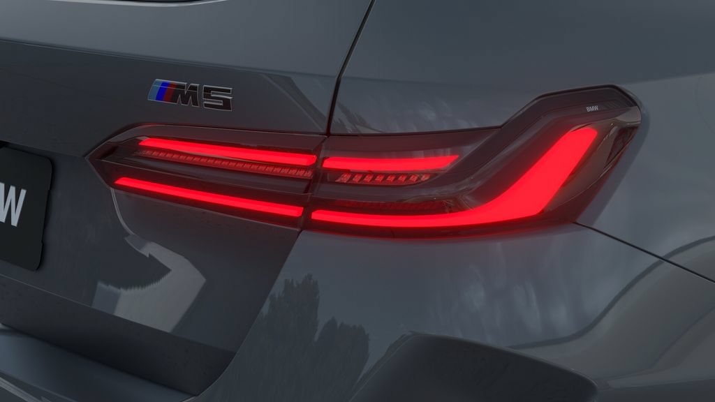 New 2027 BMW M5 Touring AWD/4WD image 8