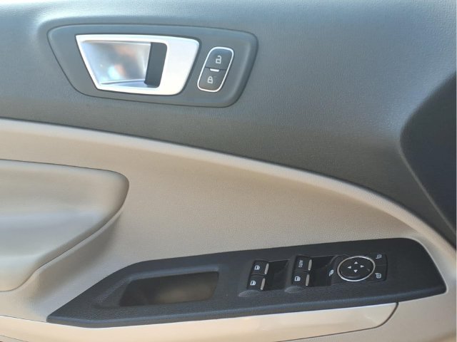 Used 2019 Ford EcoSport Titanium FWD image 18